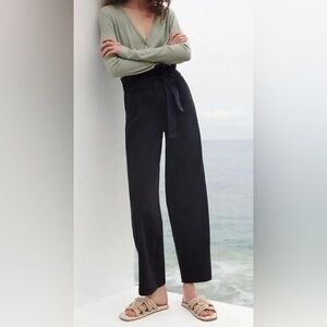 NWOT Aritzia Wilfred Free Women's Black Solace Jeans Pleated Belted Paperbag